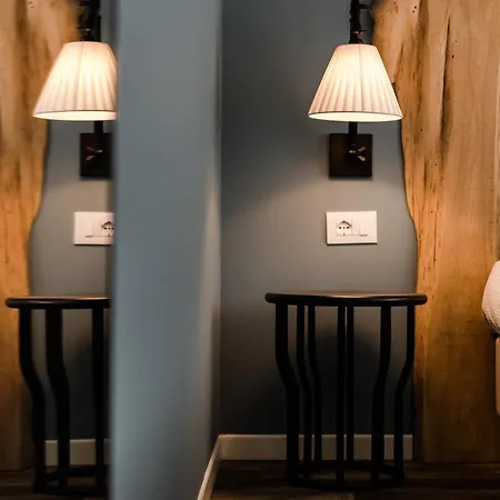 La Cross - Adults Only * Garda