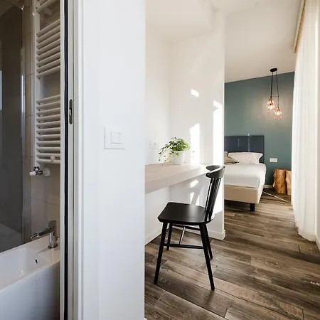 La Cross - Adults Only * Garda